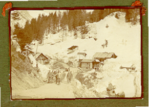 1917. La Siëo (263).Trasporto a valle di un ferito al fronte di Volaia